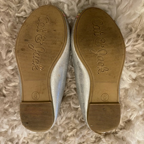 Cat & Jack Silver Mary Jane rainbow ballet flat-Very good used condition-Size 7 - Picture 6 of 6